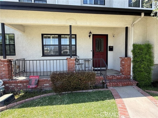 Photo - 5323 Huddart Ave