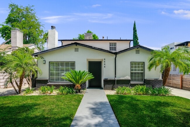 Photo - 4444 Cedros Ave House