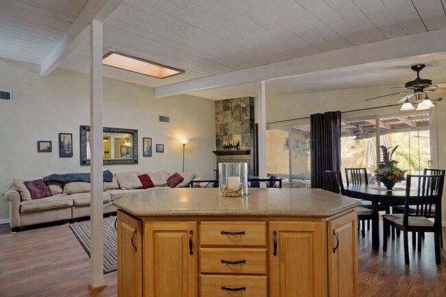 Photo - Spacious 3 Bed 2 Bath POOL HOUSE!! Right next to SDSU