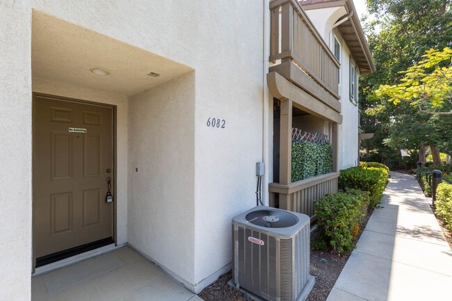3 Bed, 2 Bath Townhome in Carlsbad - 3 Bed, 2 Bath Townhome in Carlsbad