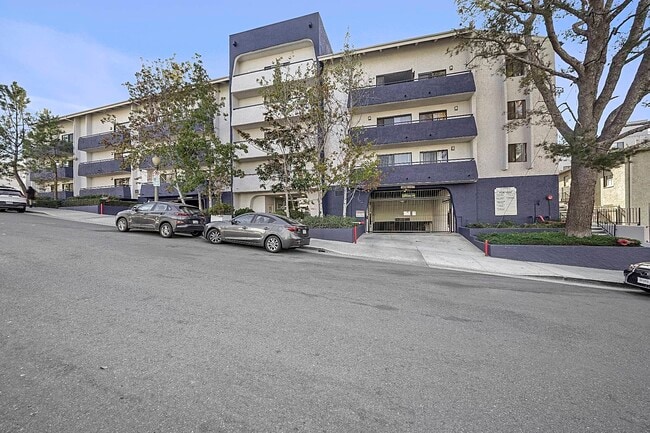 Photo - 10982 Roebling Ave Unit 557