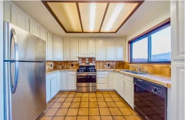 Photo - 7506 Earldom Ave