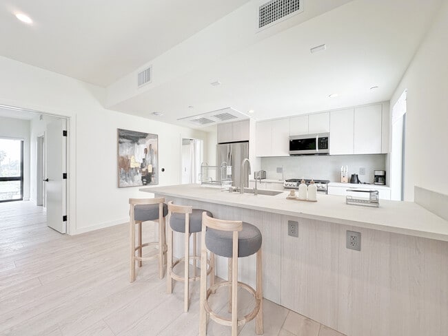 Photo - Lex by Category