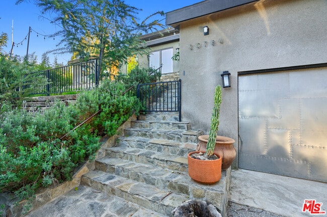 Photo - 20784 Medley Ln