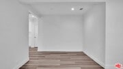 Photo - 126 S Manhattan Pl Unit 5