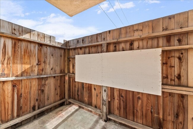 Photo - 4932 Lennox Blvd Unit 01