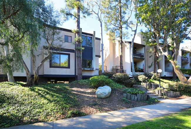 Photo - 8711 Falmouth Ave Townhome