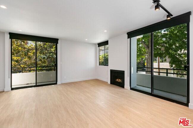 Photo - 3602 Dunn Dr Unit 2