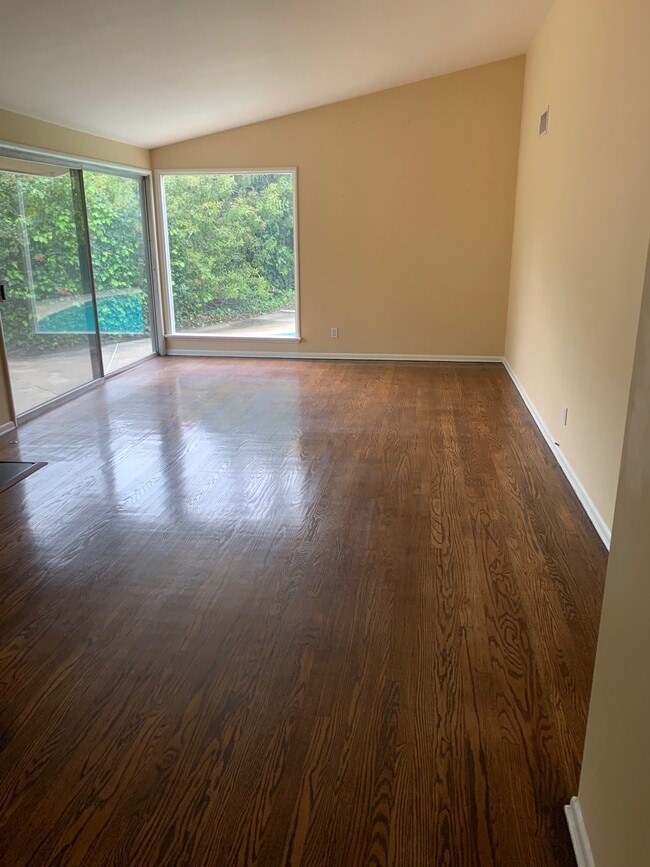 Photo - 3045 N Lamer St