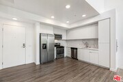 Photo - 5750 Hollywood Blvd Apartment Unit 634