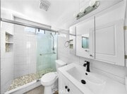 Photo - 10225 Fernglen Ave