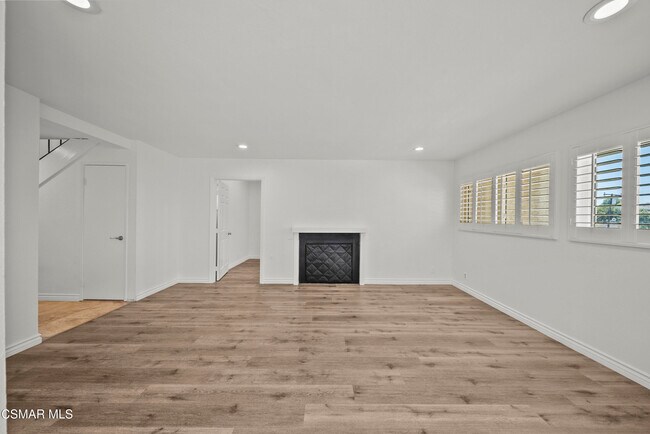 Photo - 736 Masterson Dr