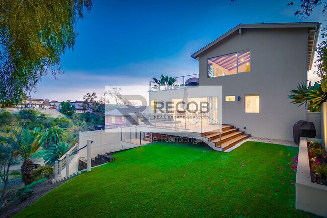 Photo - 2641 Curlew St