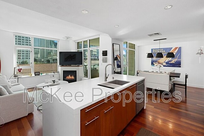 Building Photo - 1199 Pacific Hwy Unit #603