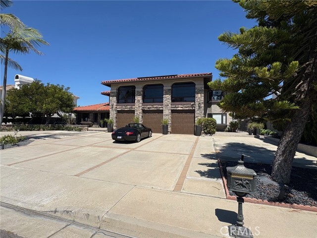 Photo - 868 Avenida Acapulco