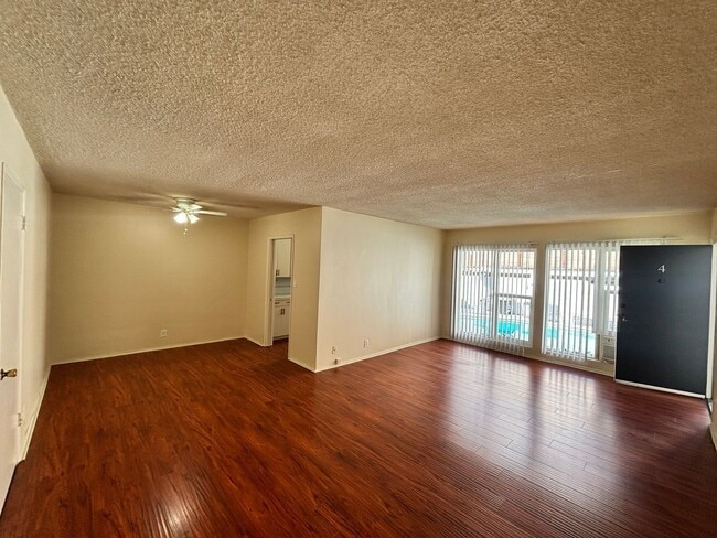 Photo - 1540 Laurel Ave Unit 4a