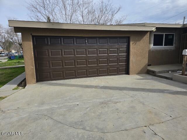 Photo - 730 W Ave H-10