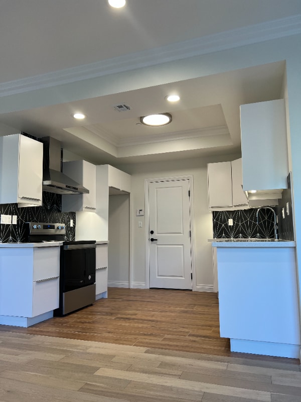Photo - 203 S Meridith Ave