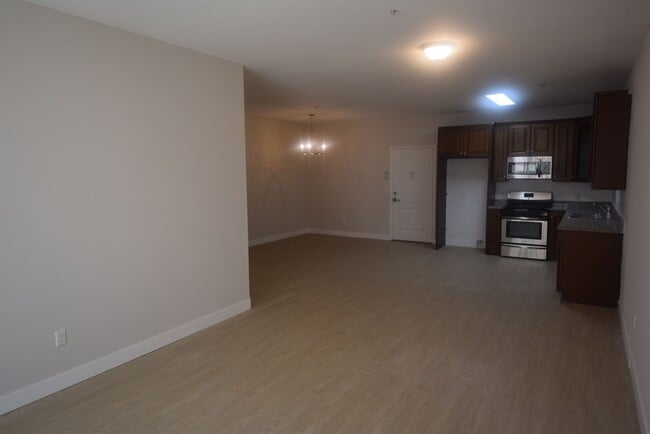 Photo - 7122 Amigo Ave Unit 204