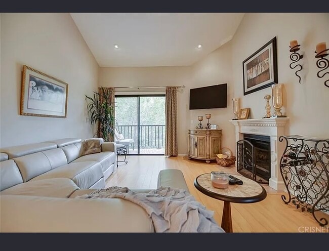 Building Photo - 4210 Via Arbolada Unit 301