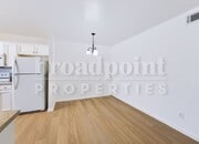 Photo - 2536 White Oak Pl