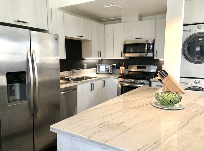 kitchen 2 old (new fridge not shown) - 7949 Caminito Dia Unit 1