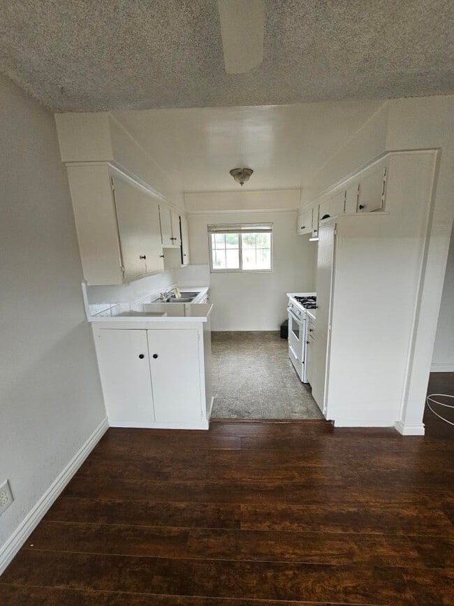 Photo - 9029 Orion Ave Unit 14