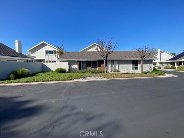 Building Photo - 24 Woodpine Dr