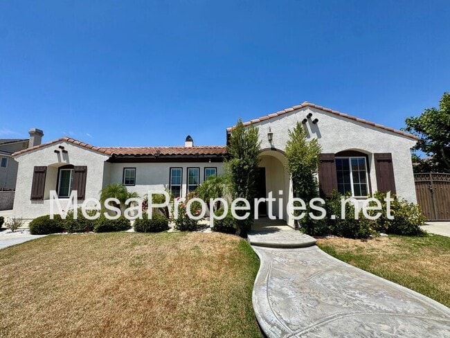 Building Photo - 28610 Strauss Ln