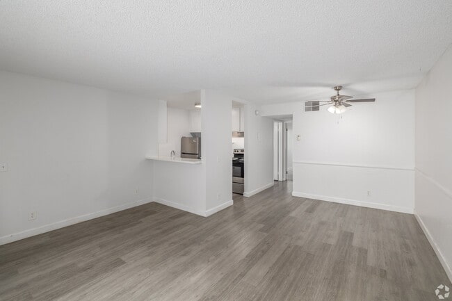Photo - 8726 Independence Ave Unit 108P