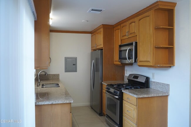 Photo - 6621 Wilbur Ave