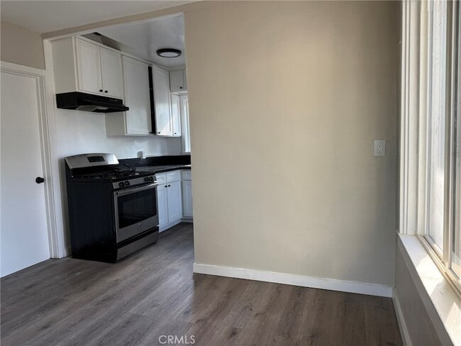 Photo - 1222 Hardt St