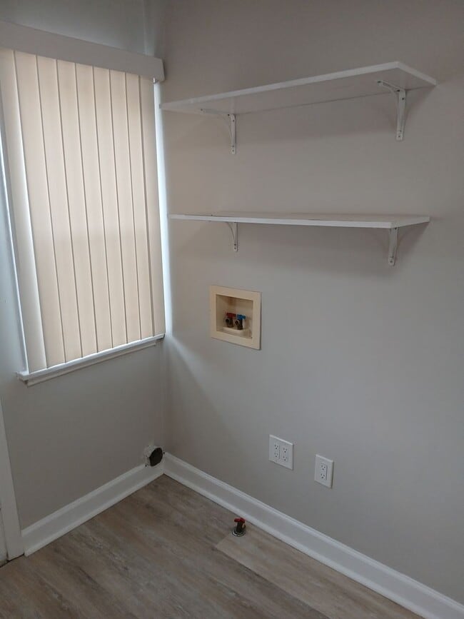 Photo - 1928 Rocket Property Unit 5648