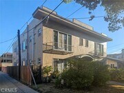 Photo - 1134 E Chestnut St Townhome