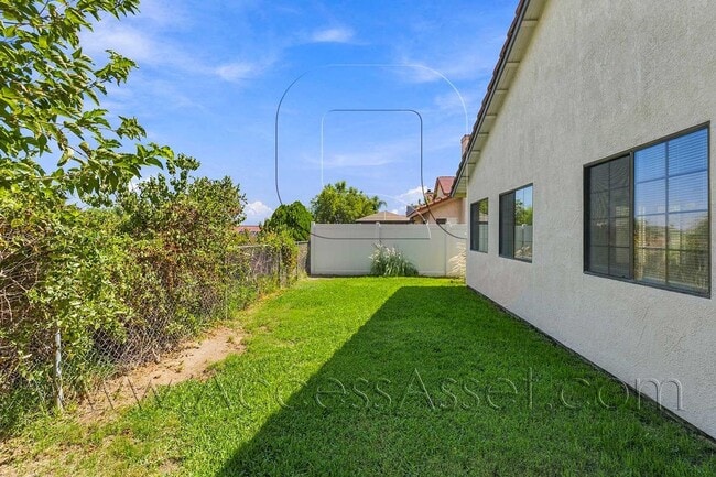 Photo - 15630 Half Moon Dr