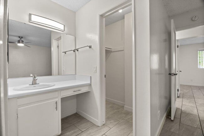 Photo - 1304-1314 S JUNIPER ST