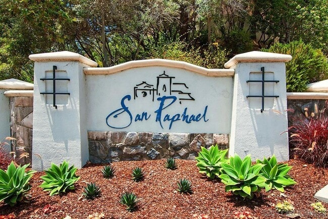 Building Photo - Nicely Updated Three Bedroom Home in Torrey Hills