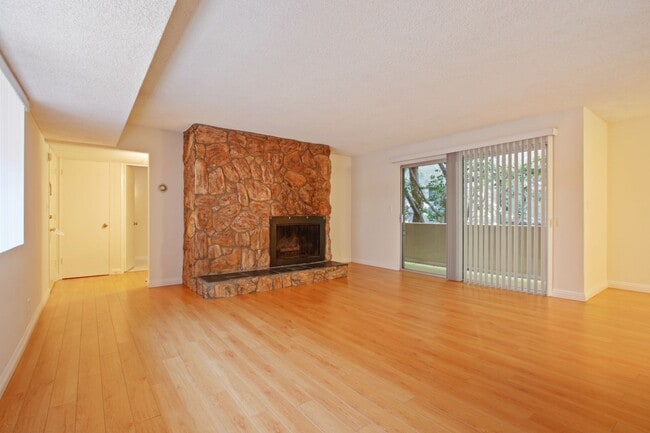 Photo - 12246 Montana Ave Unit 205