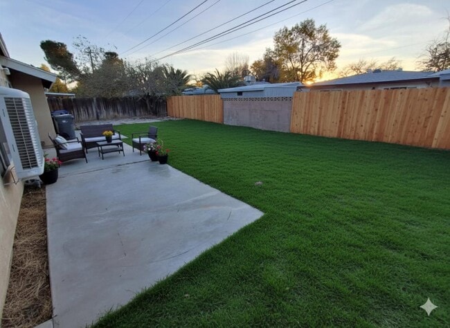 Photo - 44315 Gingham Ave