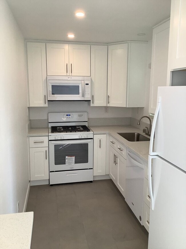 Photo - Remodeled 3 Bed 1 Bath Single Story Unit- Ocean Beach