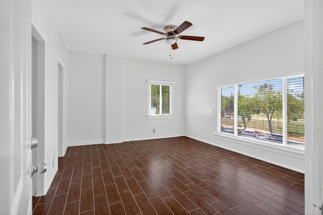 Building Photo - 1424 Chestnut Ave Unit 09 Rental