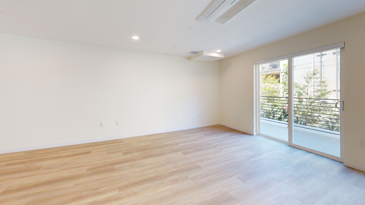 3D Tour - 14629 W Erwin St