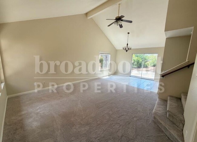 Photo - 988 W 15th Ave