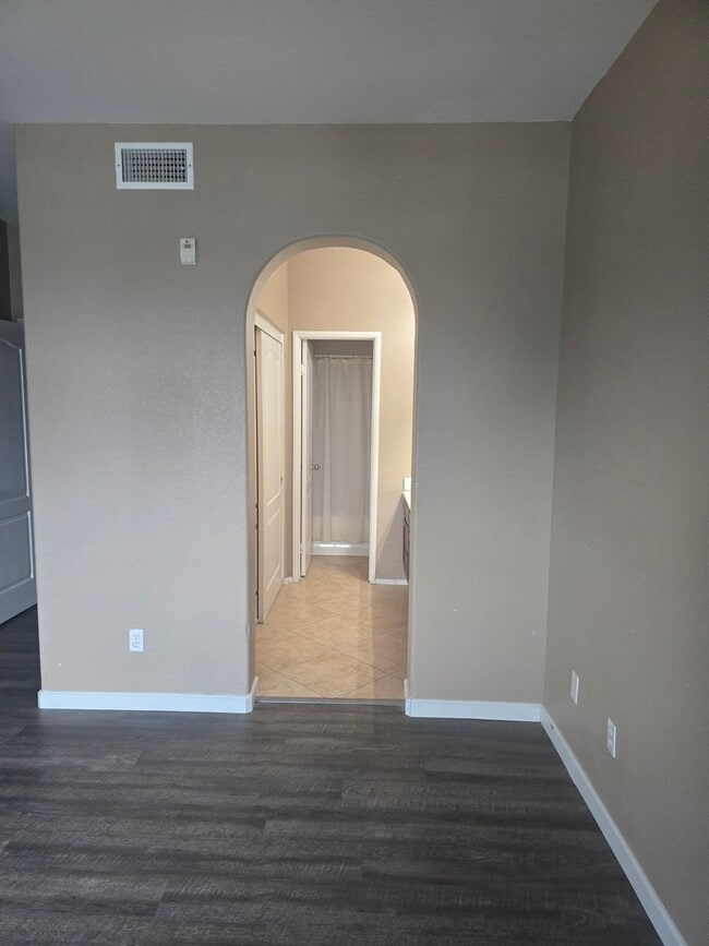 Photo - Large 2 Bed 2 Bath Condo in Chula Vista Unit # 313