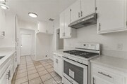 Photo - 14722 Strathern St