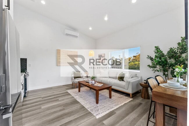 Photo - 832 Desty St Unit 12