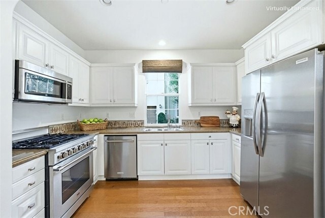 Photo - 65 Greenhouse