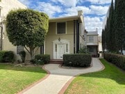 Photo - 346 N Palm Dr Unit 4