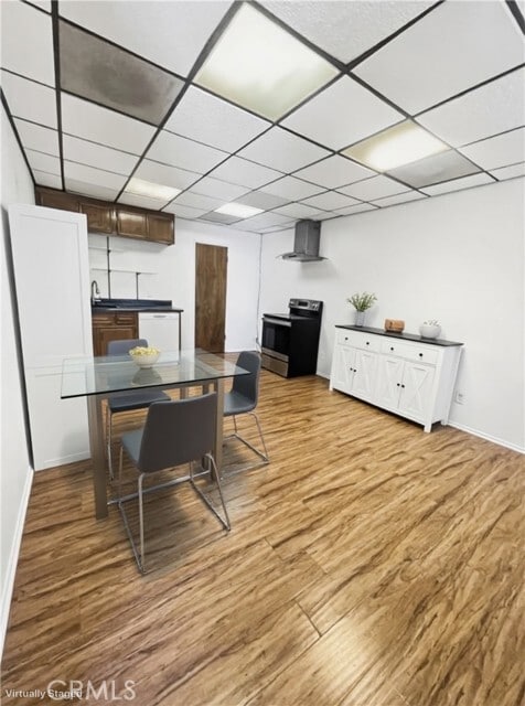 Photo - 855 W 2nd St