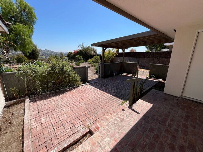 Photo - Large 6 bed 3 bath House on East Falls! Co...